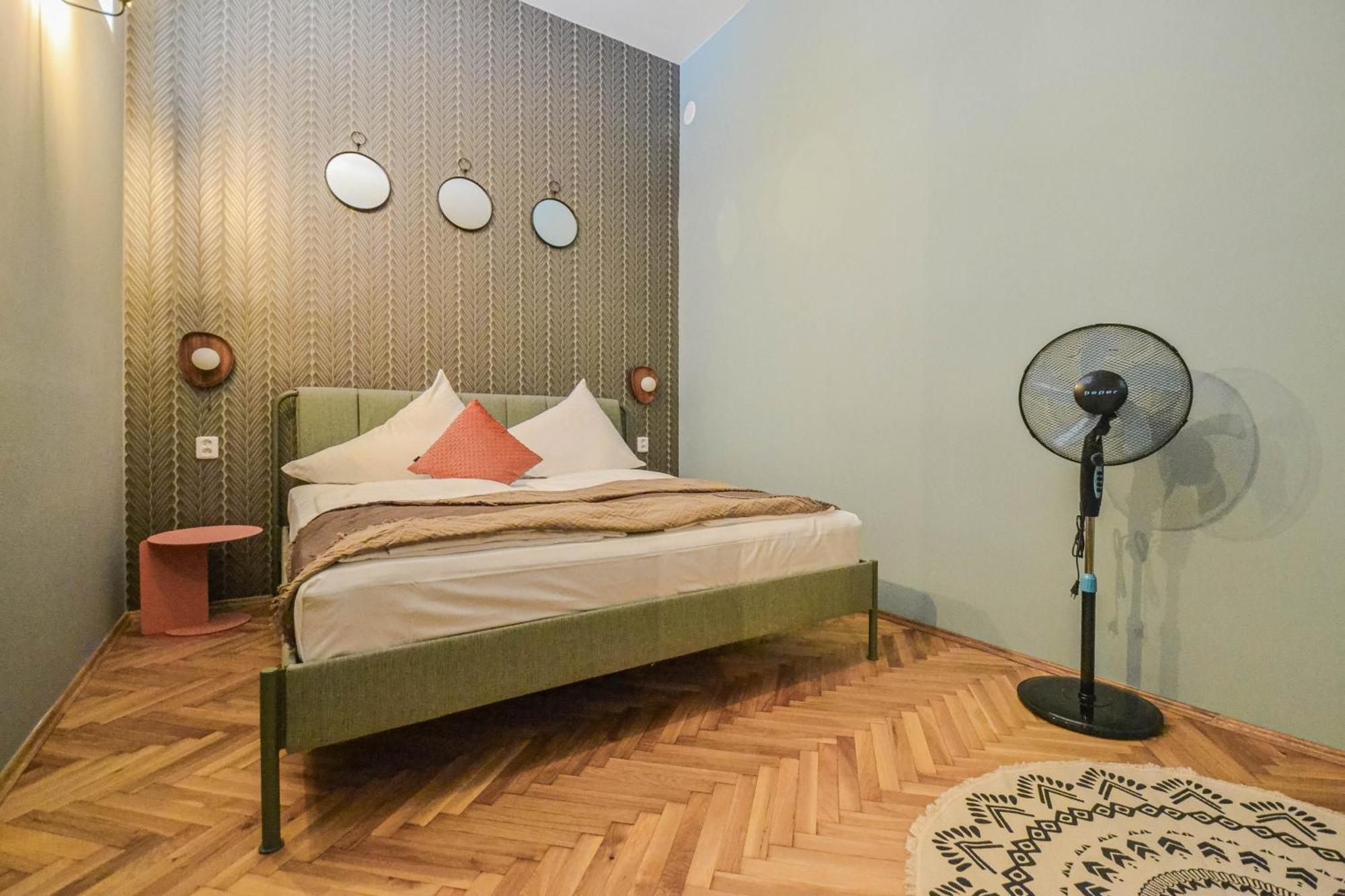 Celebration Flat By Ruterra — Photos 1